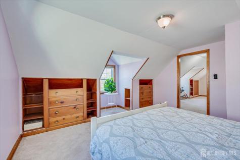 49 N Smith Street Avenel NJ 07001