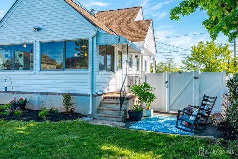 49 N Smith Street Avenel NJ 07001