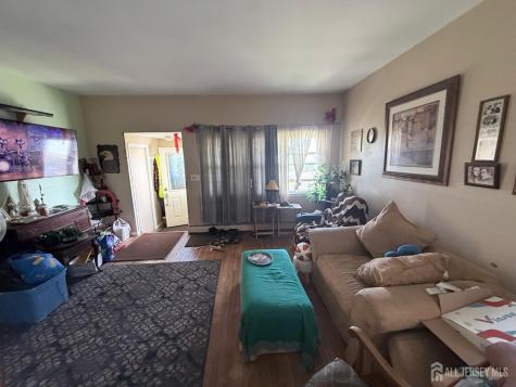 18 Brandywine Road Fords NJ 08863
