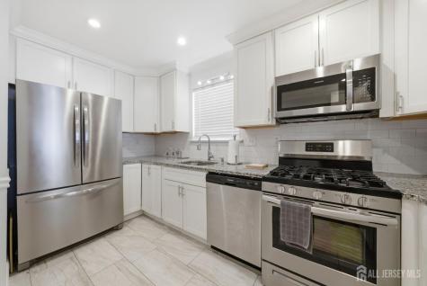 56 Thorne Lane Old Bridge NJ 07747
