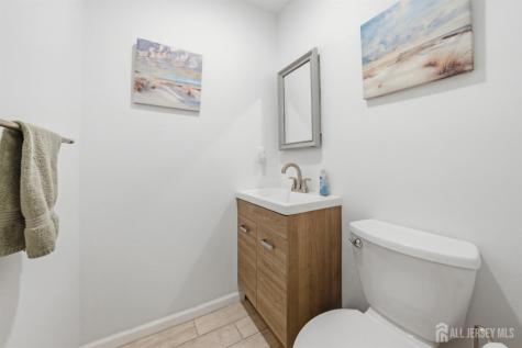 56 Thorne Lane Old Bridge NJ 07747