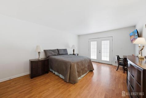 56 Thorne Lane Old Bridge NJ 07747