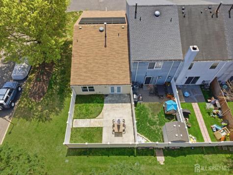 56 Thorne Lane Old Bridge NJ 07747