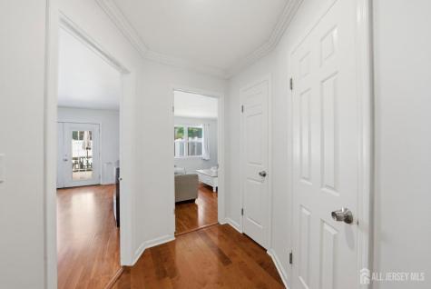 56 Thorne Lane Old Bridge NJ 07747