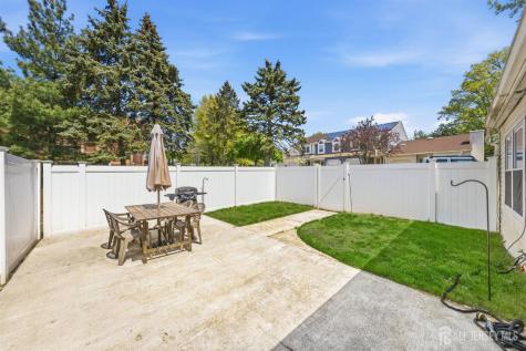 56 Thorne Lane Old Bridge NJ 07747