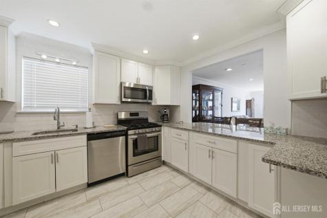 56 Thorne Lane Old Bridge NJ 07747