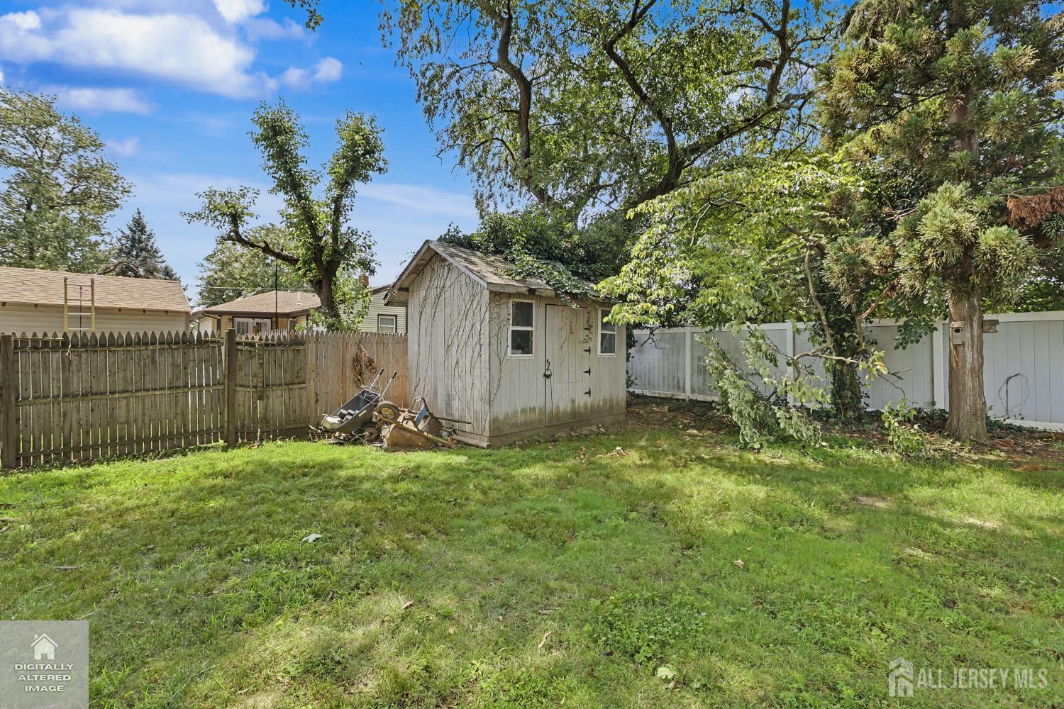 92 Silver Lake Avenue Edison NJ 08817