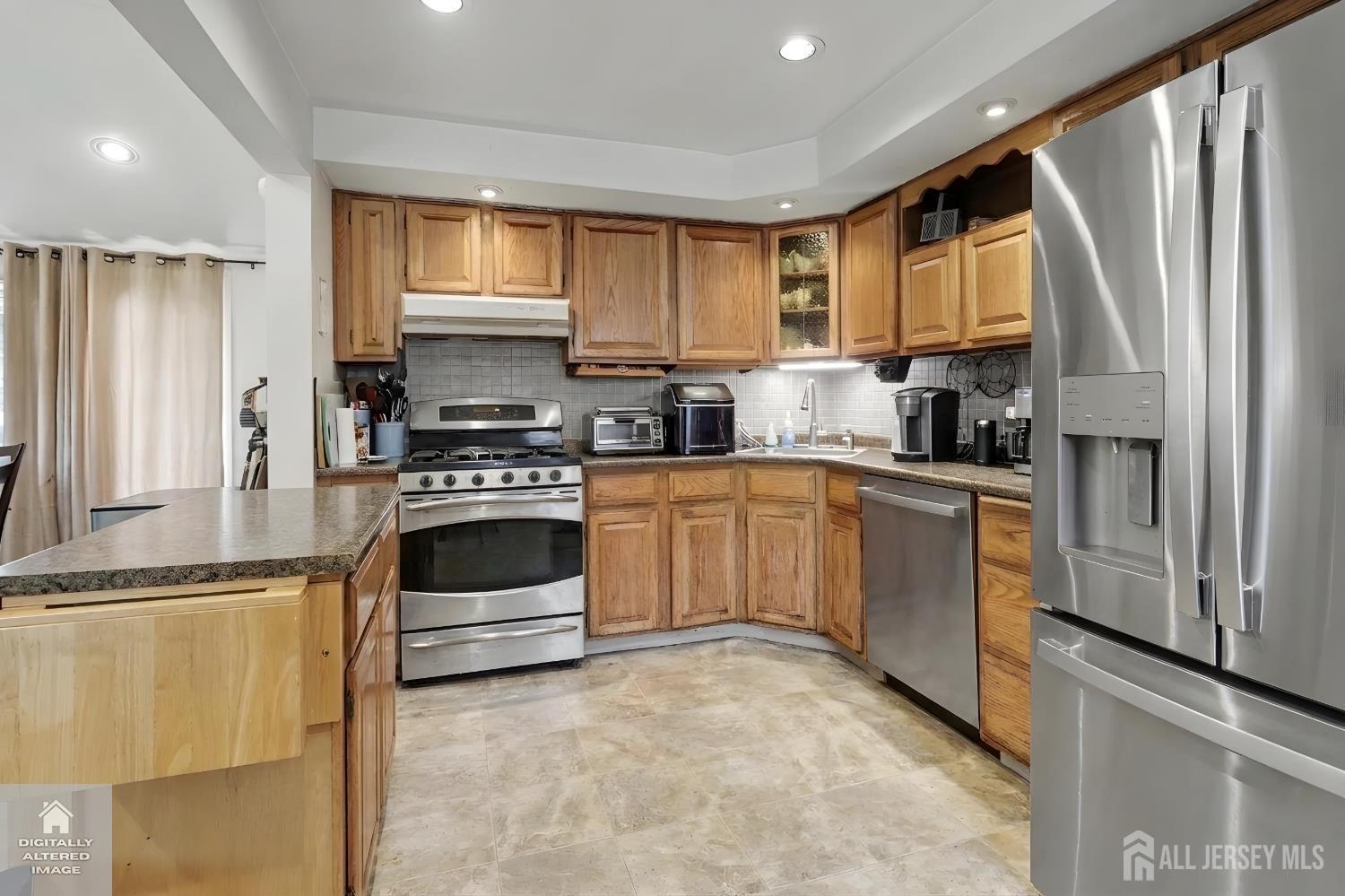 92 Silver Lake Avenue Edison NJ 08817