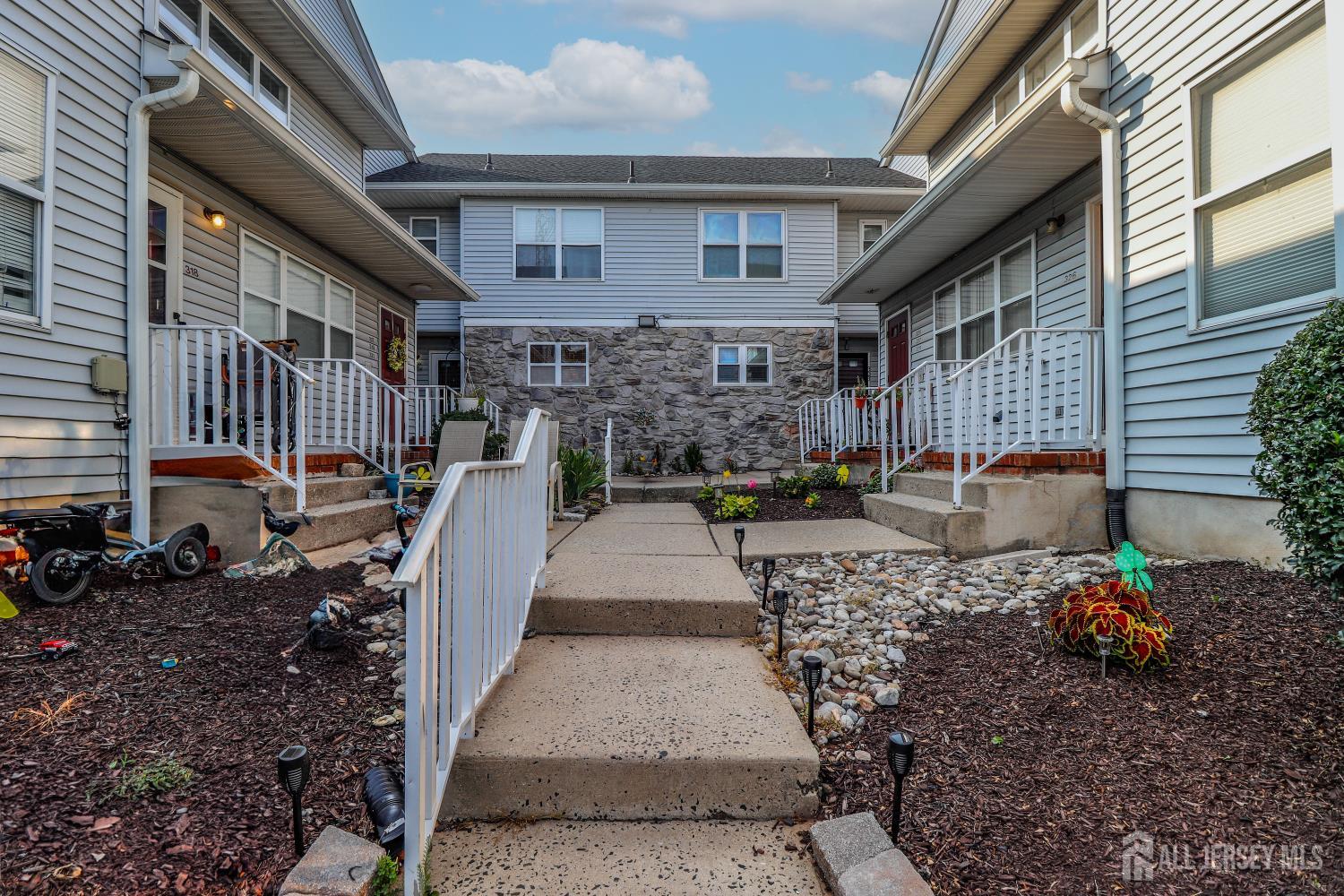 323 Ventnor Court Piscataway NJ 08854