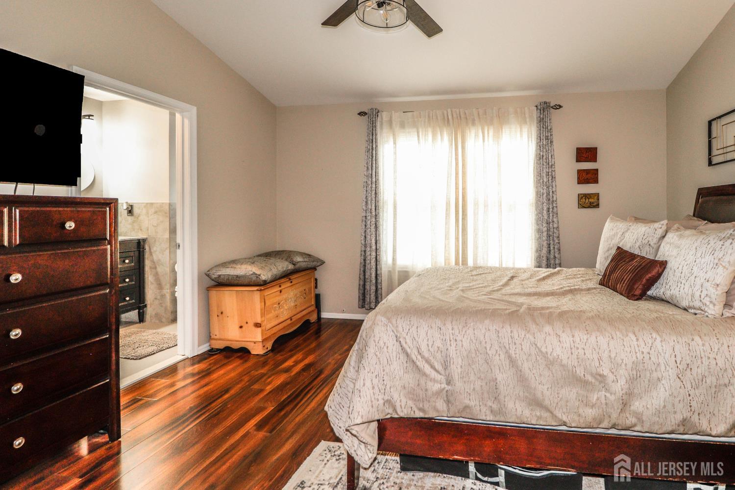 323 Ventnor Court Piscataway NJ 08854