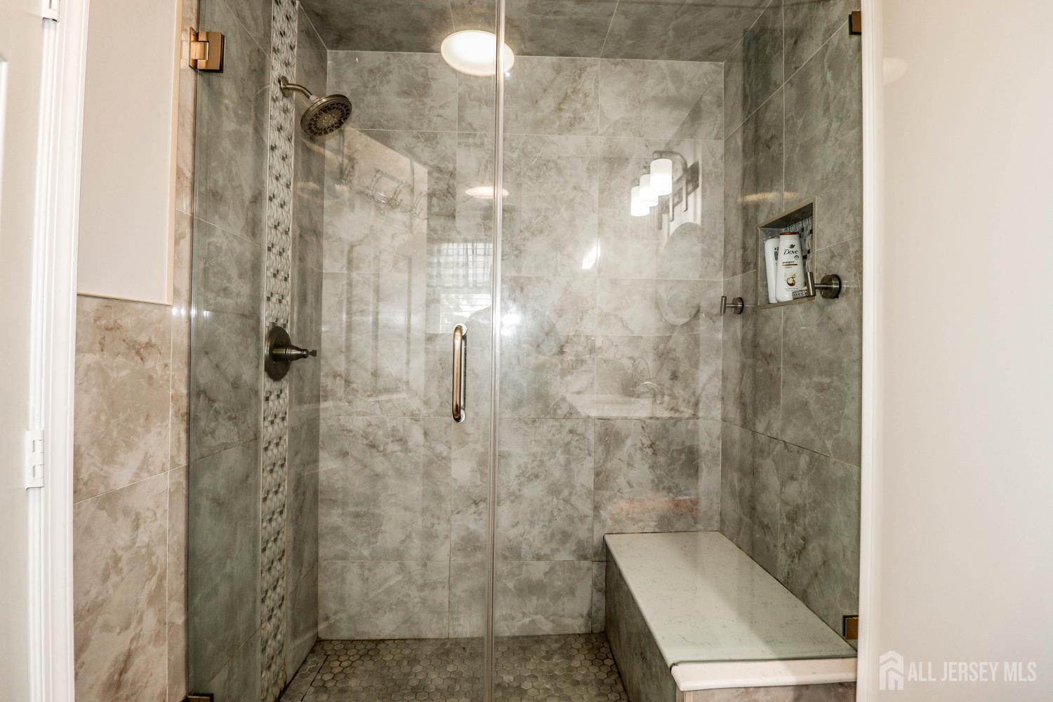 323 Ventnor Court Piscataway NJ 08854