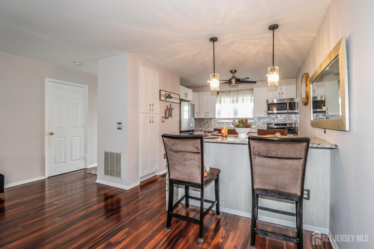 323 Ventnor Court Piscataway NJ 08854