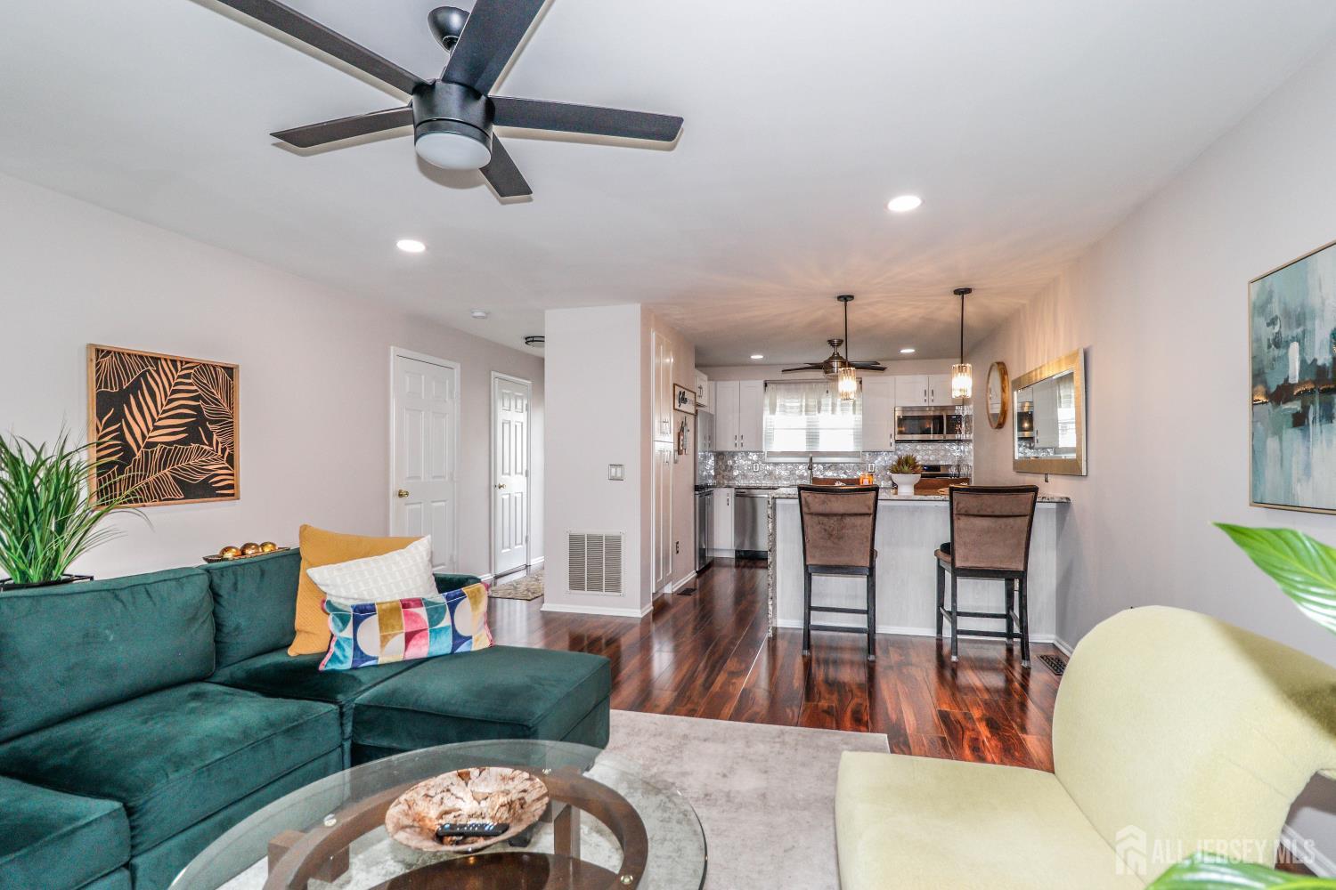 323 Ventnor Court Piscataway NJ 08854