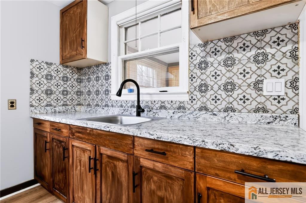 42 Burton Avenue South River NJ 08882