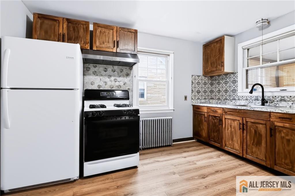 42 Burton Avenue South River NJ 08882