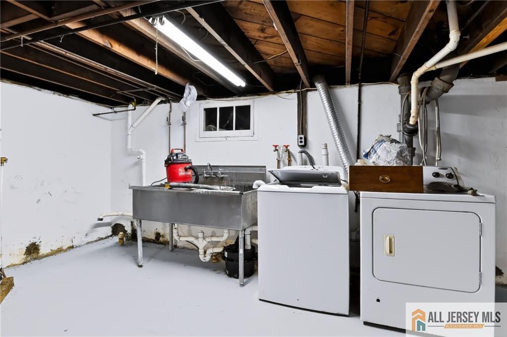 42 Burton Avenue South River NJ 08882