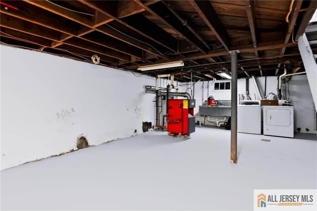42 Burton Avenue South River NJ 08882