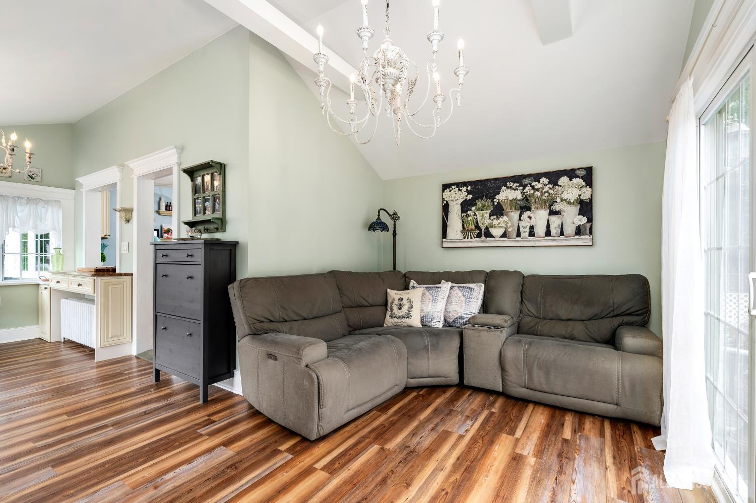61 Laurel Avenue Franklin NJ 08528