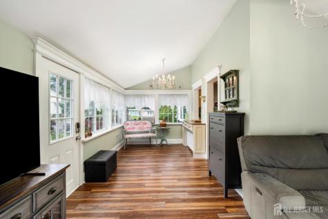 61 Laurel Avenue Franklin NJ 08528