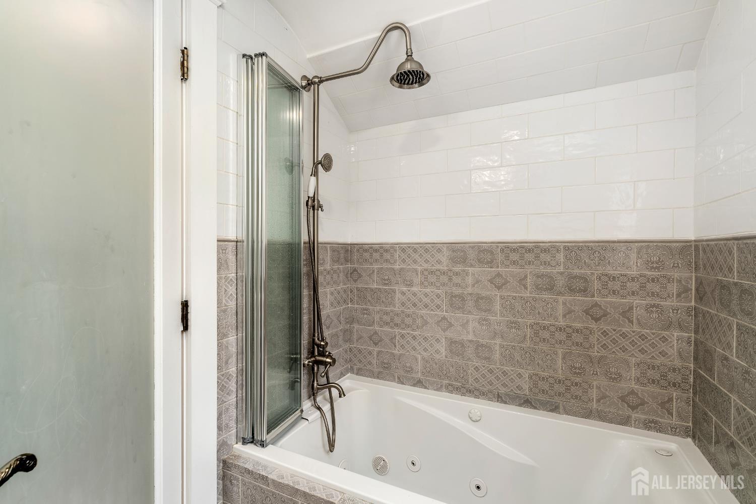 61 Laurel Avenue Franklin NJ 08528