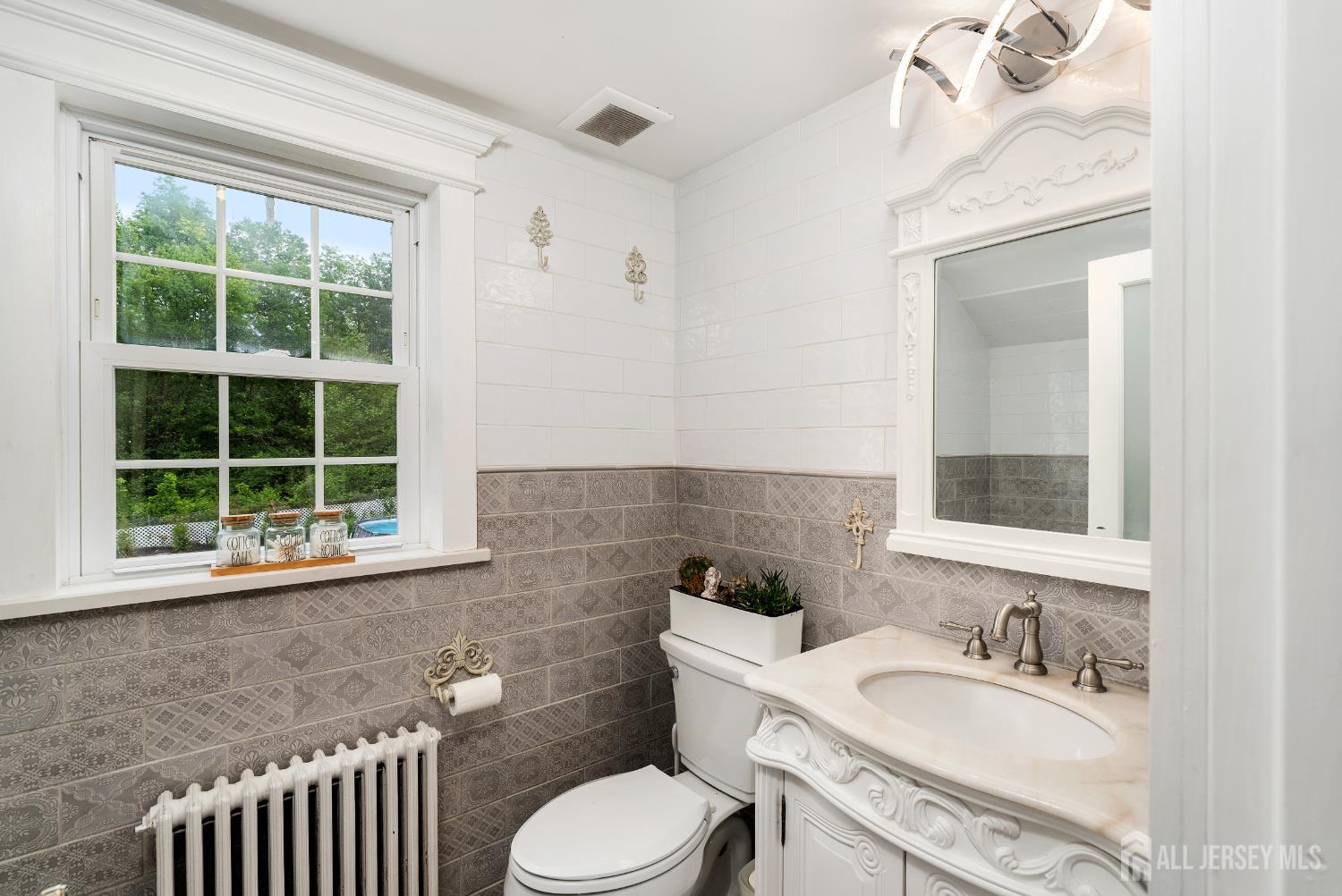 61 Laurel Avenue Franklin NJ 08528