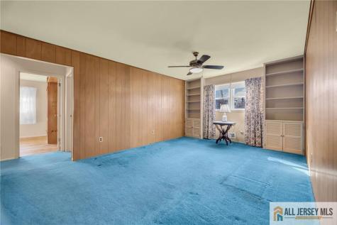 25 Greenwich Road Edison NJ 08820