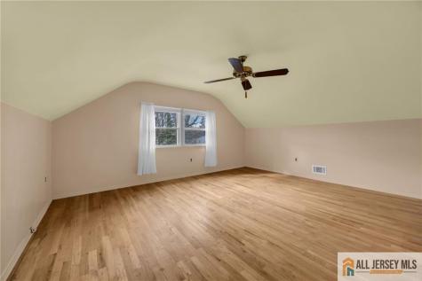 25 Greenwich Road Edison NJ 08820