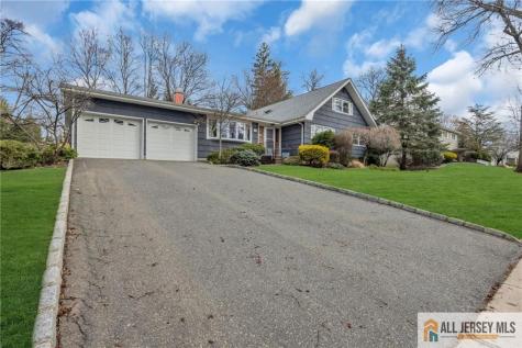 25 Greenwich Road Edison NJ 08820