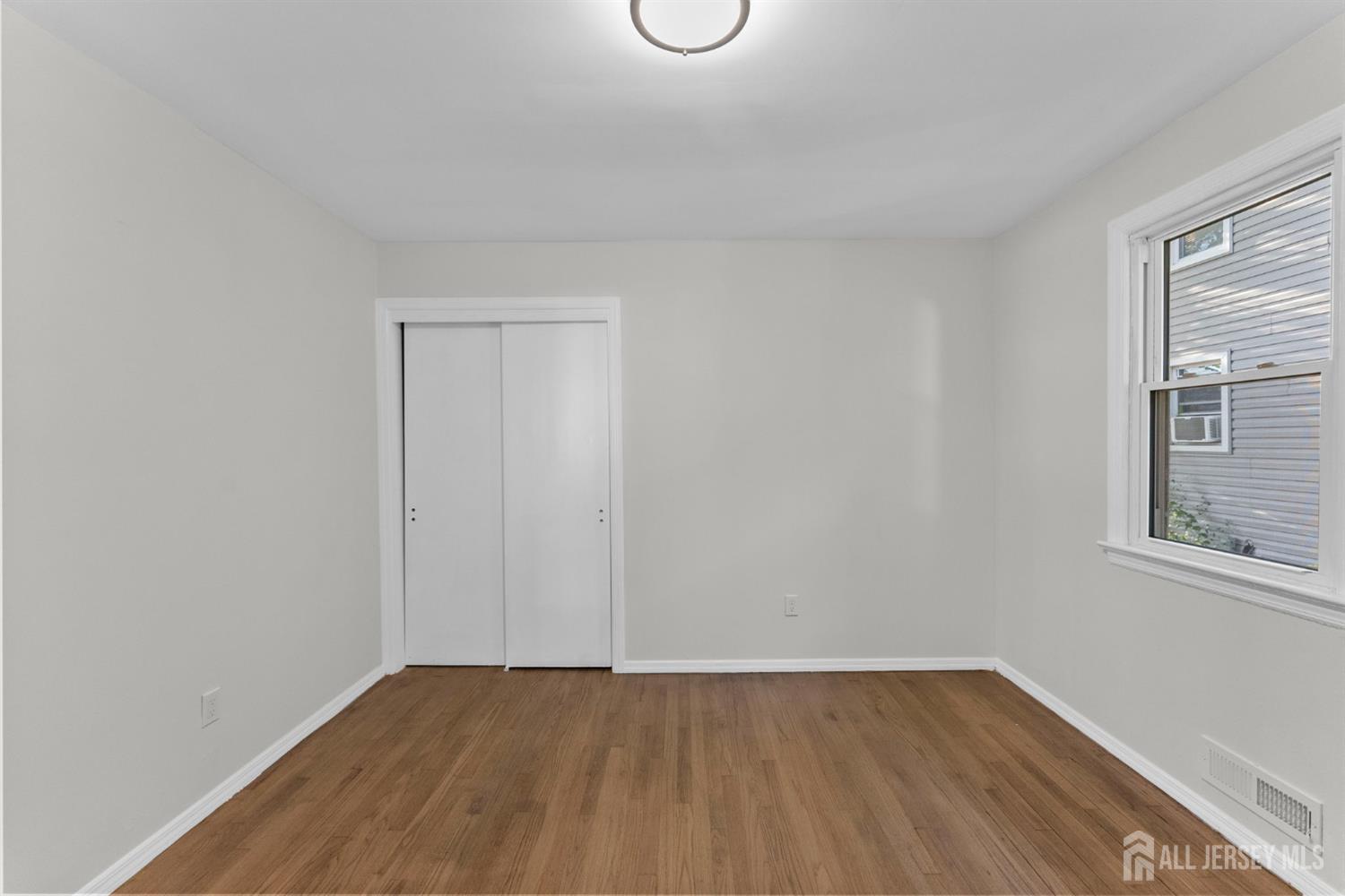 14 Harrison Street Sayreville NJ 08872