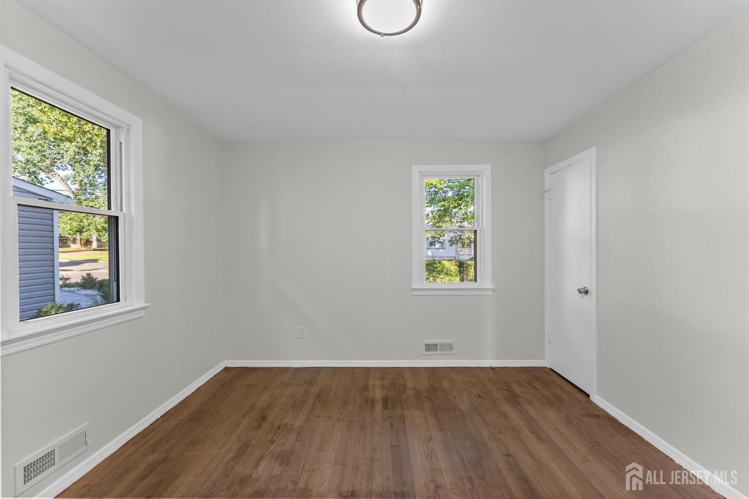14 Harrison Street Sayreville NJ 08872