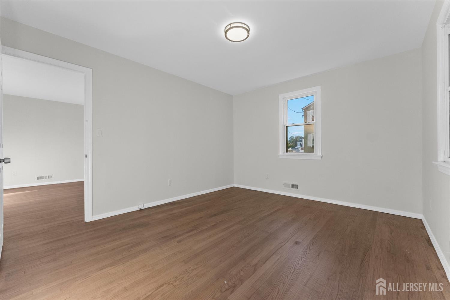 14 Harrison Street Sayreville NJ 08872