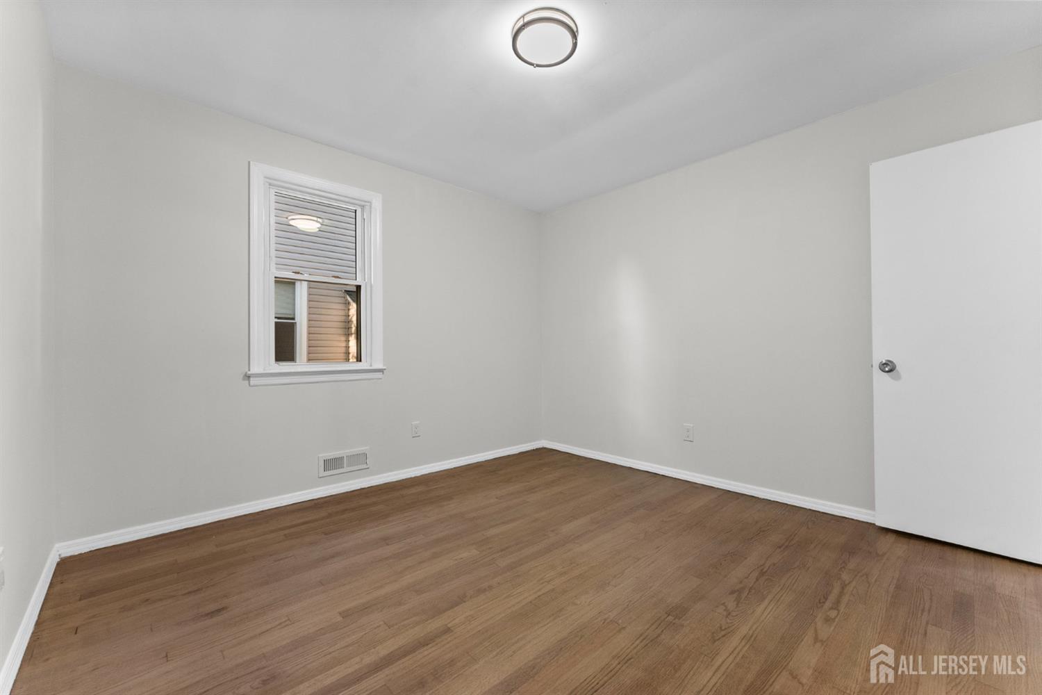 14 Harrison Street Sayreville NJ 08872