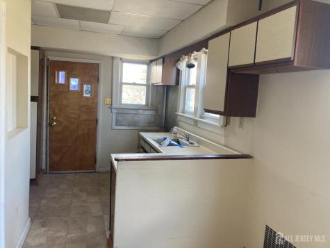 913 Eden Avenue Highland Park NJ 08904