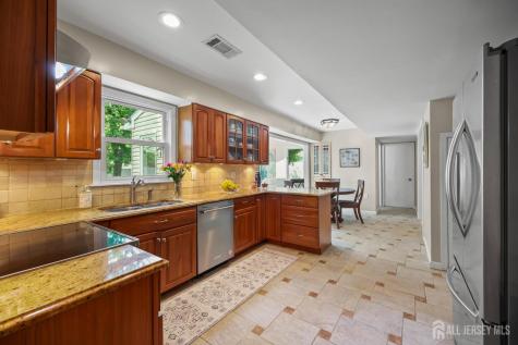 12 Mcfadden Drive Monroe NJ 08831