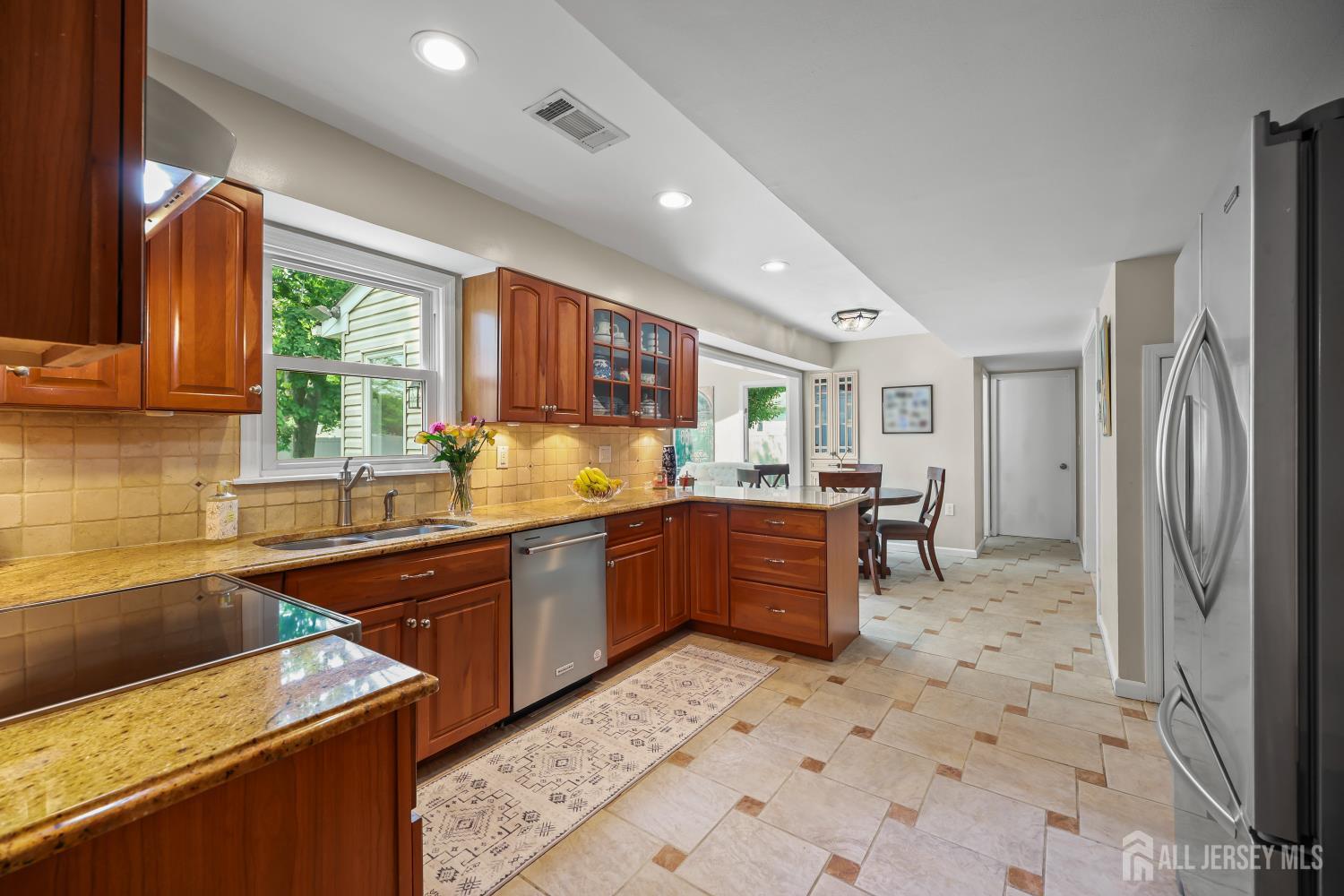 12 Mcfadden Drive Monroe NJ 08831