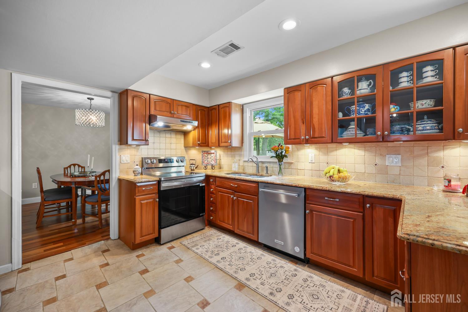 12 Mcfadden Drive Monroe NJ 08831