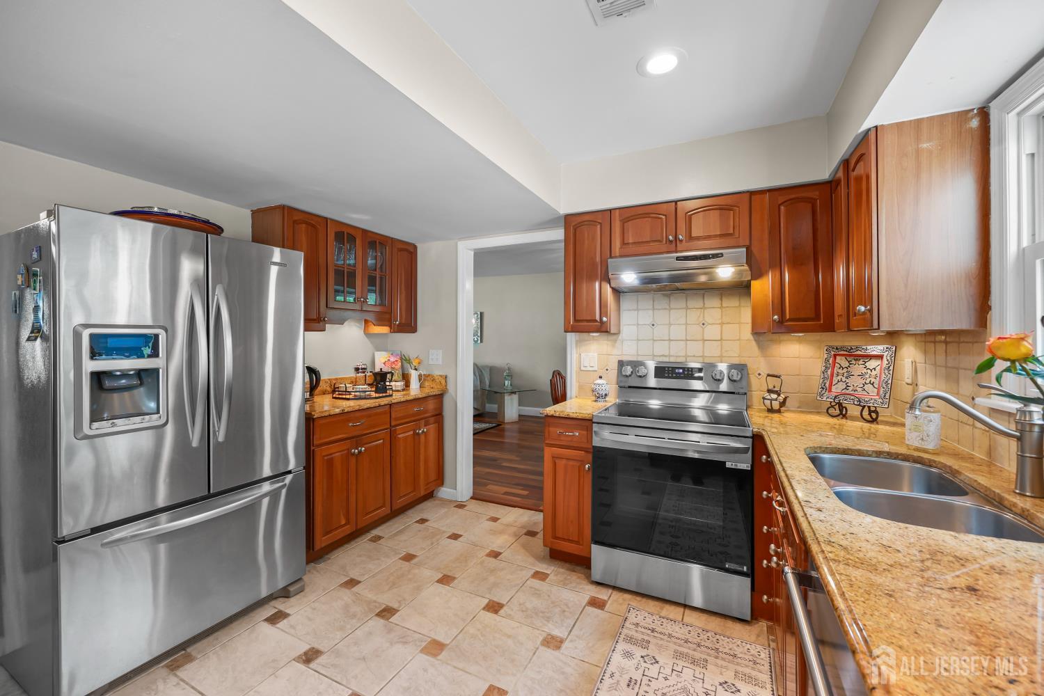 12 Mcfadden Drive Monroe NJ 08831