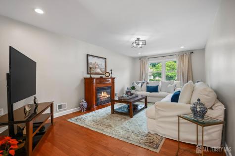 12 Mcfadden Drive Monroe NJ 08831