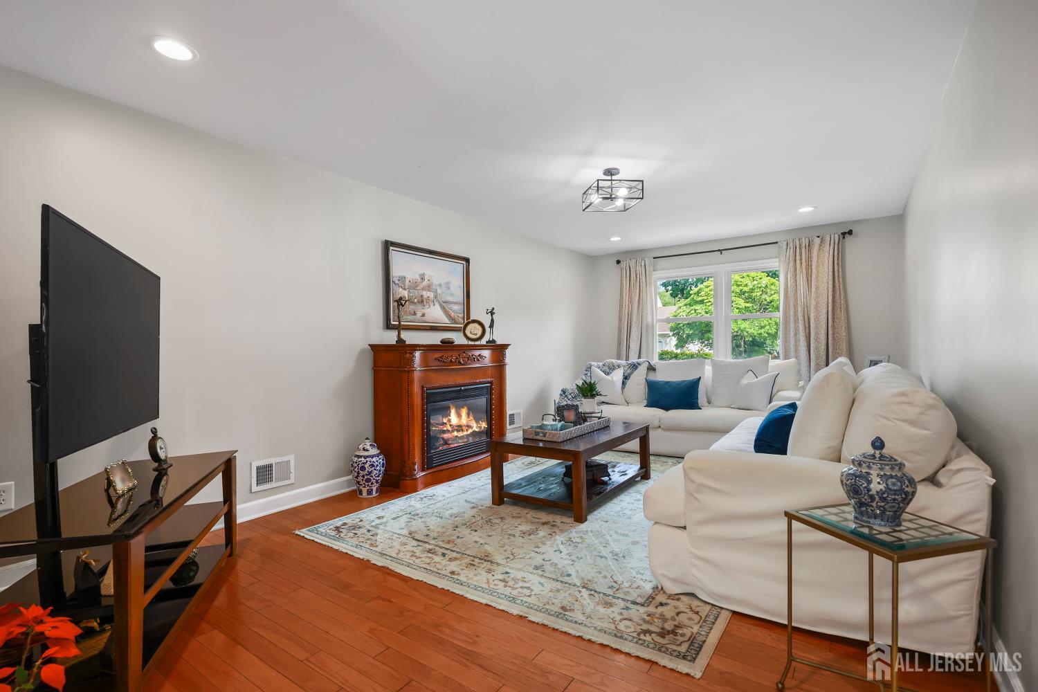 12 Mcfadden Drive Monroe NJ 08831