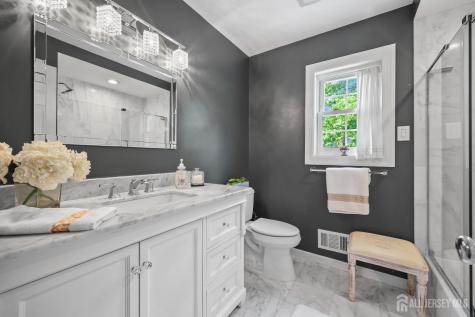 12 Mcfadden Drive Monroe NJ 08831