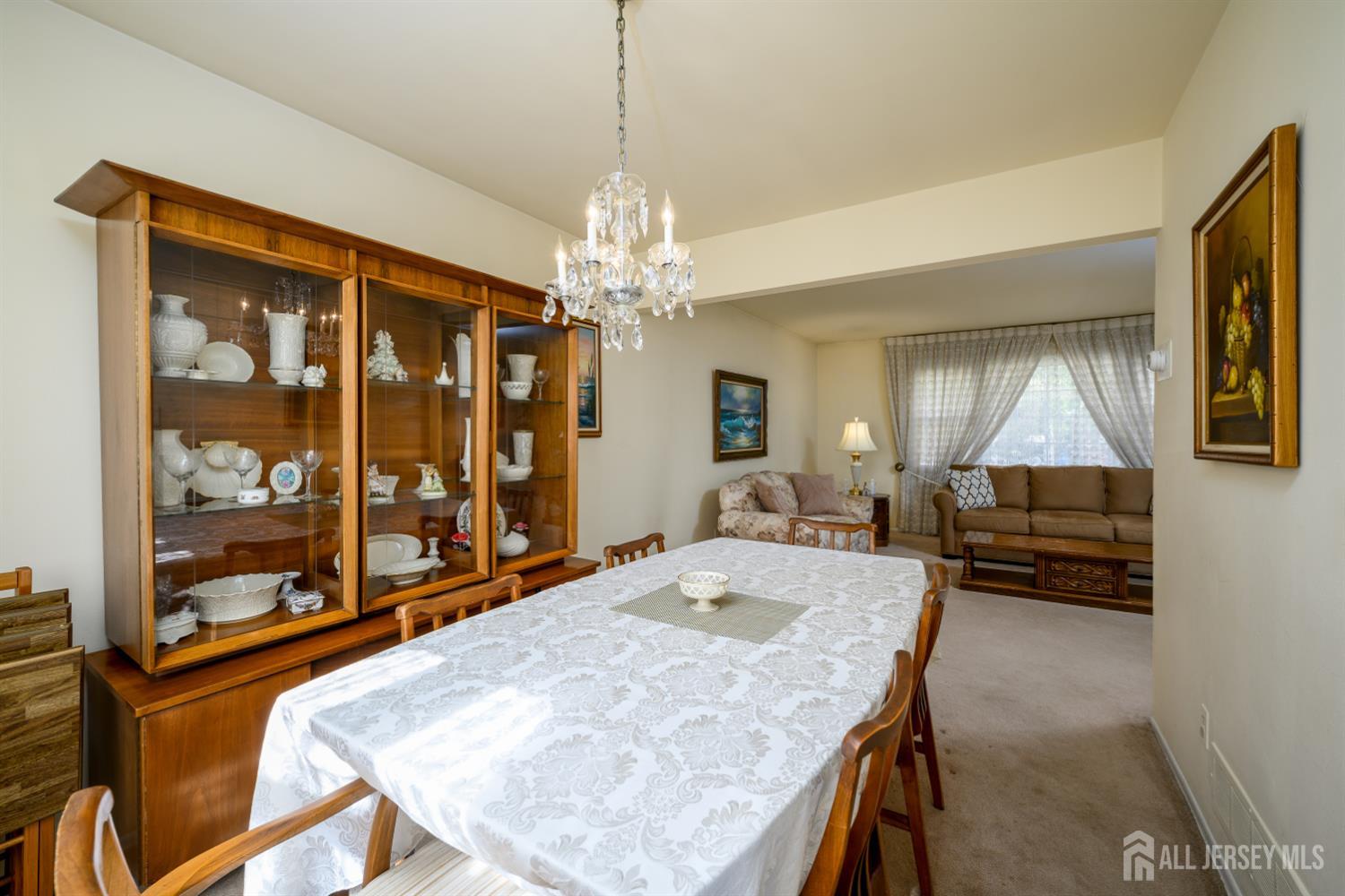 5 Berdine Court Colonia NJ 07067