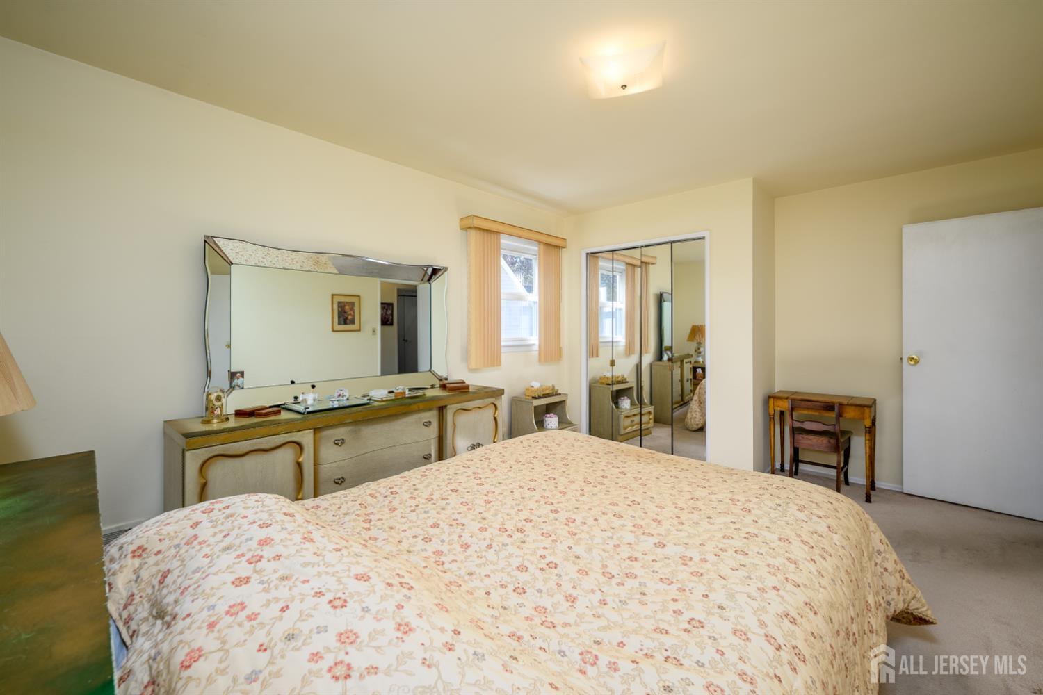 5 Berdine Court Colonia NJ 07067