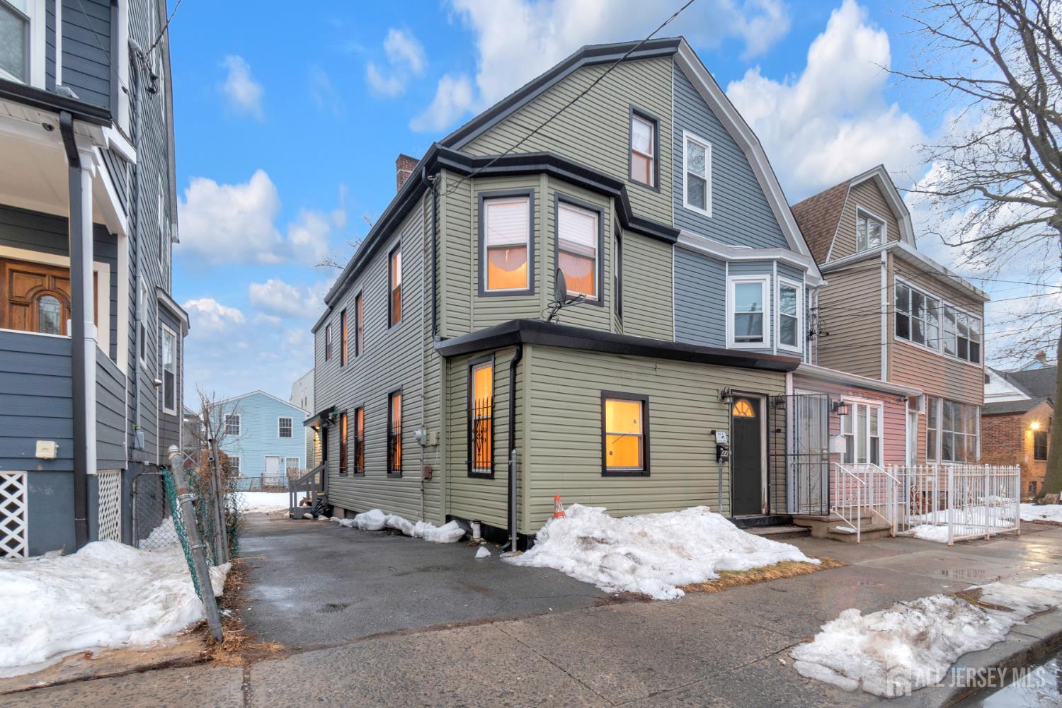 44 Stuyvesant Avenue Newark NJ 07106