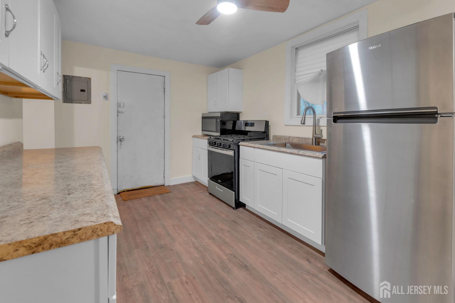 44 Stuyvesant Avenue Newark NJ 07106