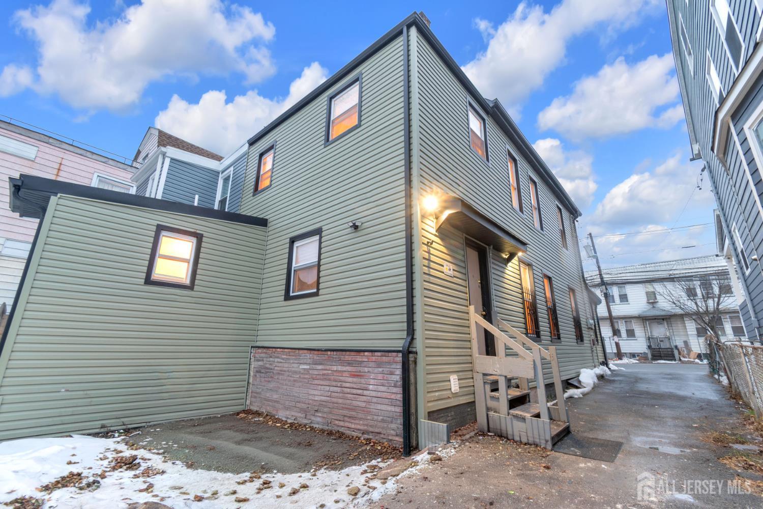 44 Stuyvesant Avenue Newark NJ 07106