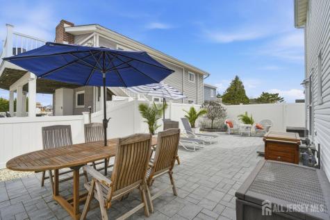 426 Hialeah Drive Lavallette NJ 08735