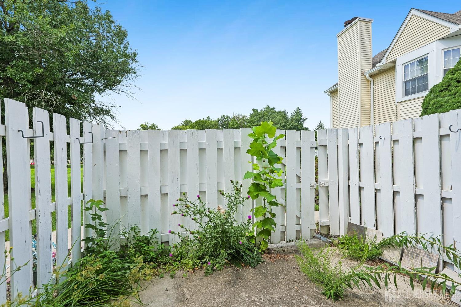 70 Mill Run W Hightstown NJ 08520