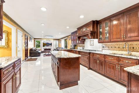 1 Pine Ridge Drive Edison NJ 08820