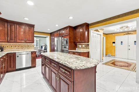 1 Pine Ridge Drive Edison NJ 08820