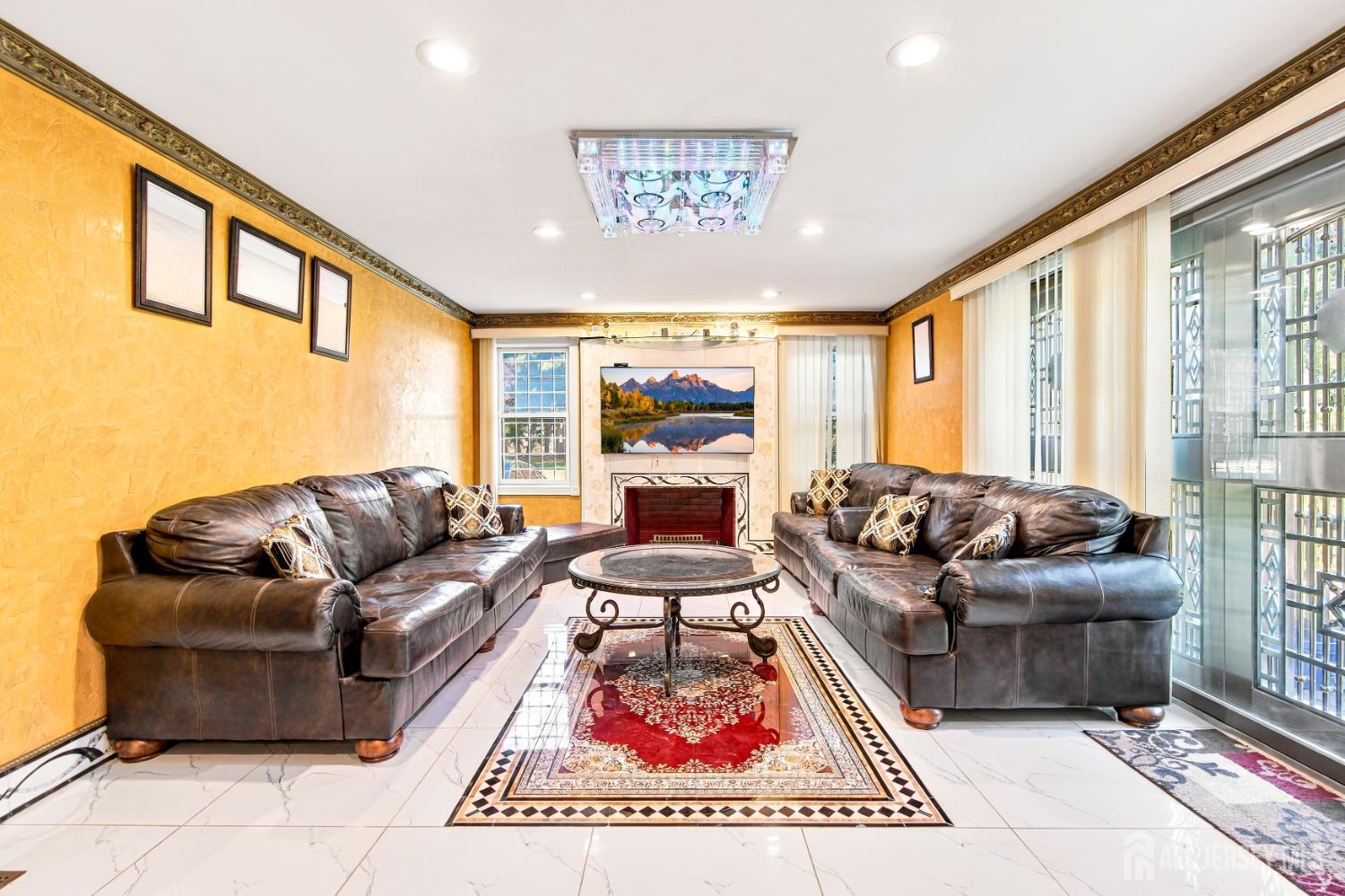 1 Pine Ridge Drive Edison NJ 08820